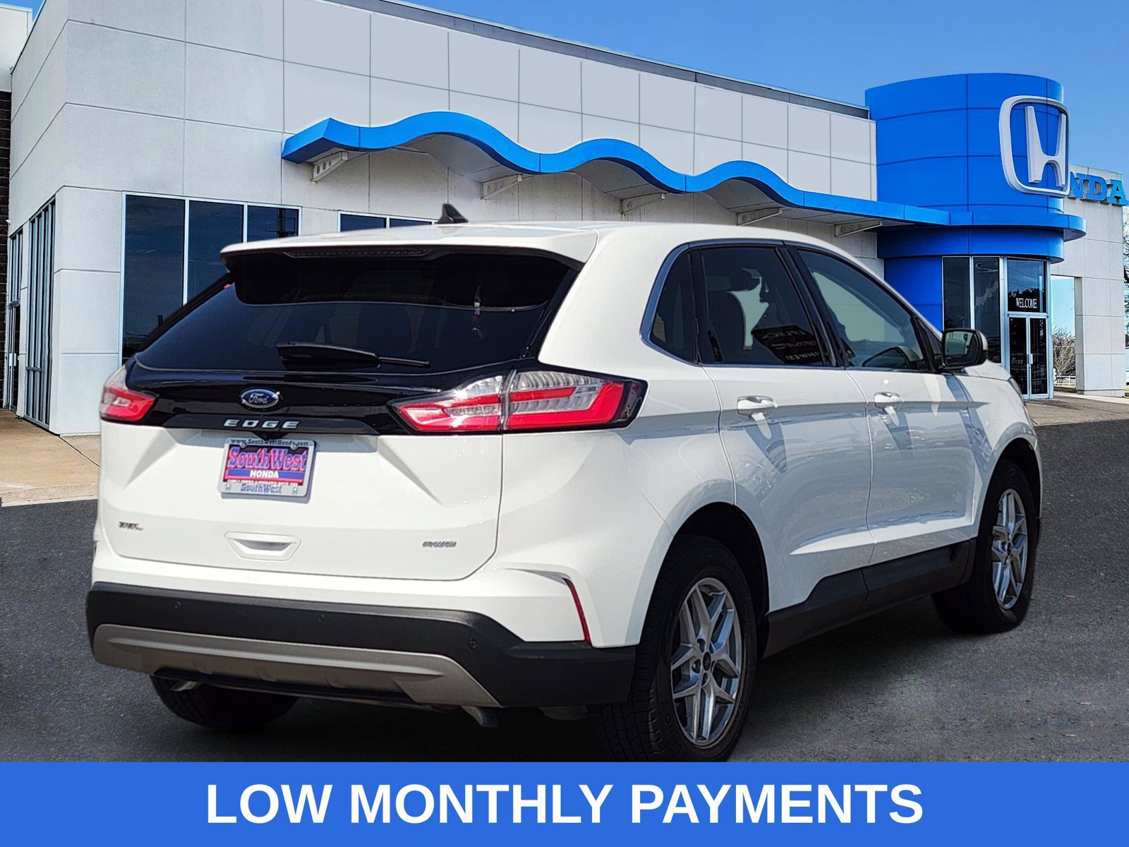 Used 2024 Ford Edge SEL AWD/4WD image 5
