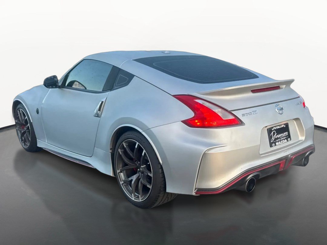 Used 2016 Nissan 370Z NISMO RWD image 5