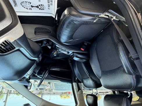 Used 2015 Dodge Journey Crossroad FWD image 11