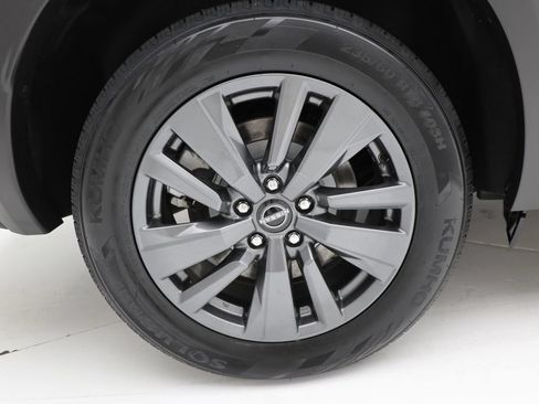 Used 2023 Nissan Pathfinder SV AWD/4WD image 9