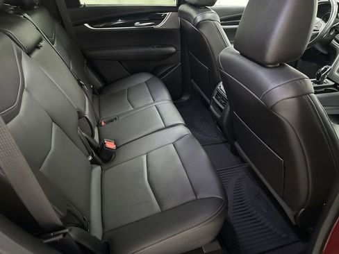Certified 2023 Cadillac XT5 Premium Luxury AWD/4WD image 18