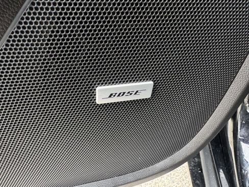 Used 2023 Chevrolet Traverse Premier image 17