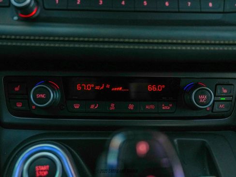 Used 2017 BMW i8 image 32