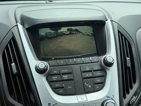 Used 2017 Chevrolet Equinox LT w/ Convenience Package FWD image 21