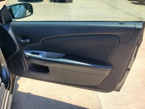 Used 2012 Chrysler 200 Touring FWD image 15