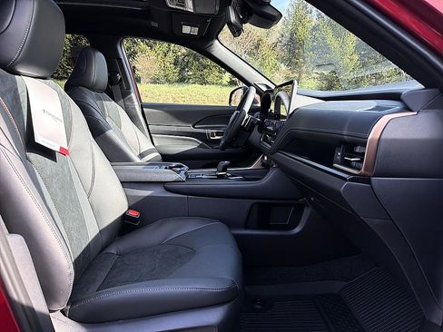 New 2026 Toyota Grand Highlander AWD Hybrid image 13