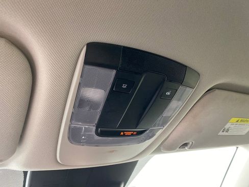 Used 2023 Kia Sorento LX image 22