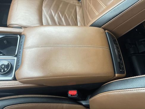 Used 2023 Nissan Pathfinder Platinum w/ Lighting Package (N93) image 21