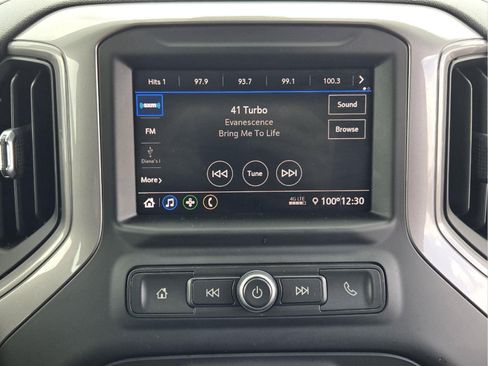 Used 2022 Chevrolet Silverado 1500 Custom w/ Safety Confidence Package RWD image 15