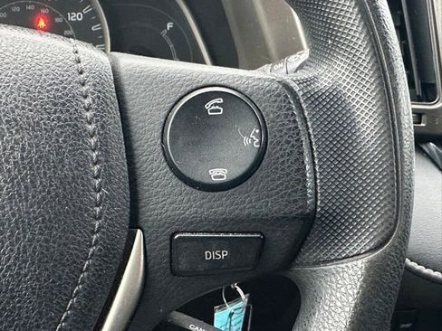 Used 2014 Toyota RAV4 XLE image 18