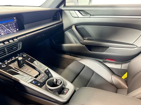 Certified 2025 Porsche 911 Carrera image 21