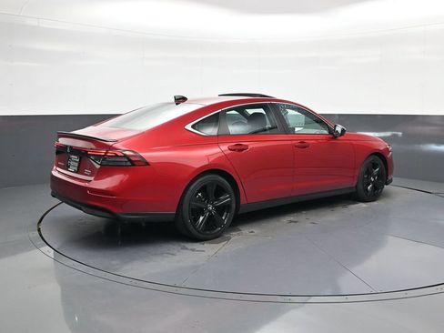Used 2023 Honda Accord Sport image 10