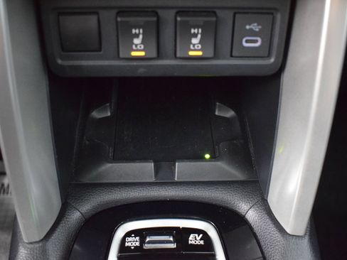 Used 2024 Toyota Corolla Cross AWD Hybrid w/ Convenience Package image 16