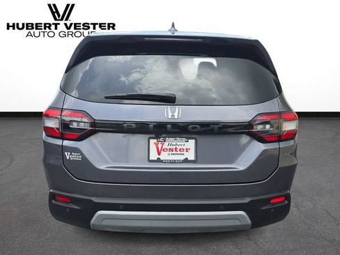 Used 2025 Honda Pilot EX-L image 7
