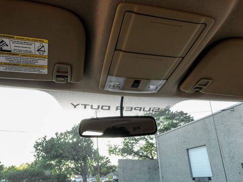 Used 2012 Ford F250 Lariat w/ Lariat Interior Pkg AWD/4WD image 33