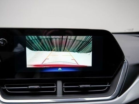 New 2026 Chevrolet Trax LT image 29