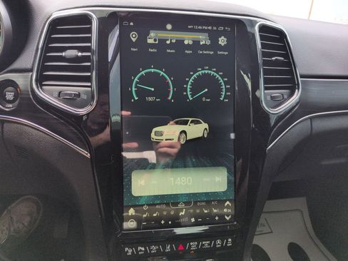 Used 2021 Jeep Grand Cherokee Limited image 19