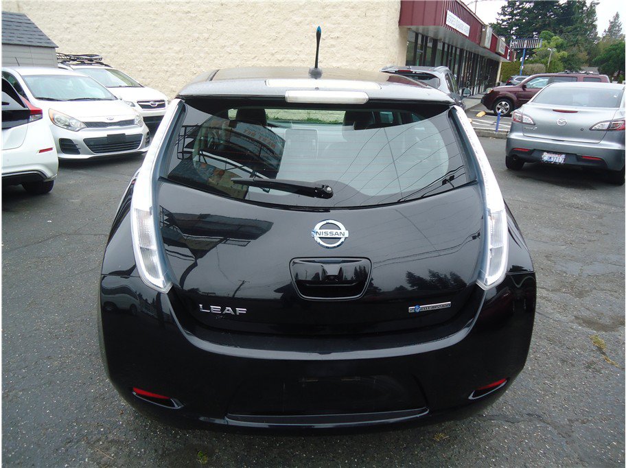 Used 2013 Nissan Leaf SL w/ Premium Pkg FWD image 7