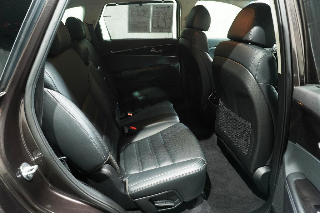Used 2018 Kia Sorento EX FWD image 15