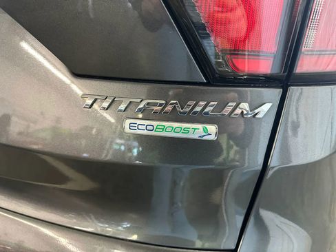 Used 2017 Ford Escape Titanium image 10