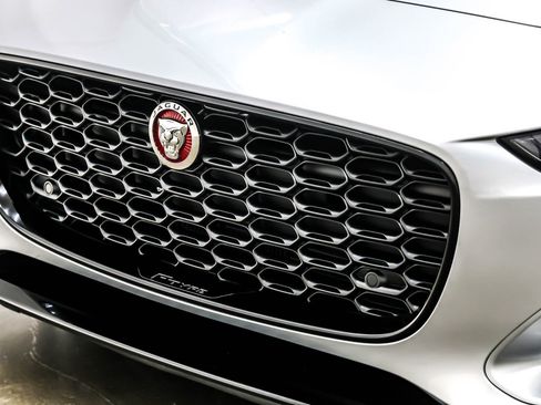 Used 2023 Jaguar F-TYPE Coupe image 12