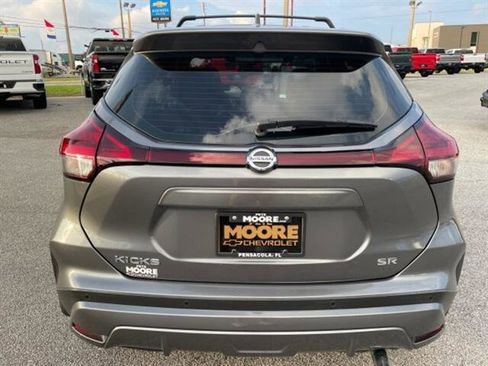 Used 2021 Nissan Kicks SR w/ SR Premium Package image 6