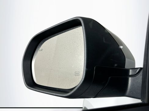 Used 2025 GMC Terrain Elevation image 16