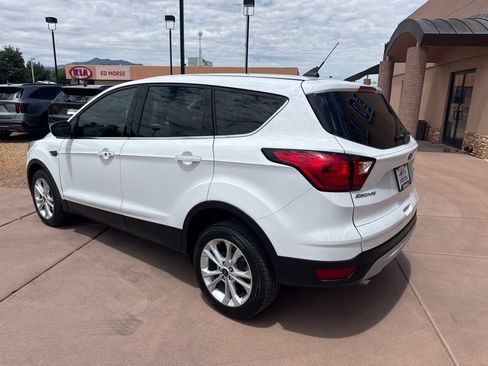 Certified 2019 Ford Escape SE FWD image 5