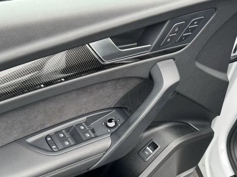 Used 2024 Audi SQ5 Premium Plus w/ Premium Plus Package image 15