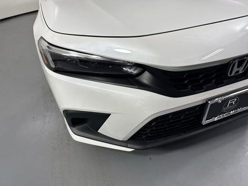 Used 2024 Honda Civic EX-L image 30