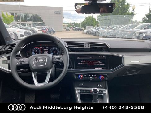 Used 2025 Audi Q3 2.0T Premium w/ Convenience Package image 37