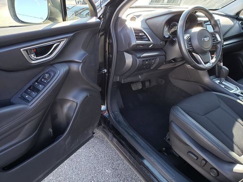 Used 2022 Subaru Forester Premium image 8