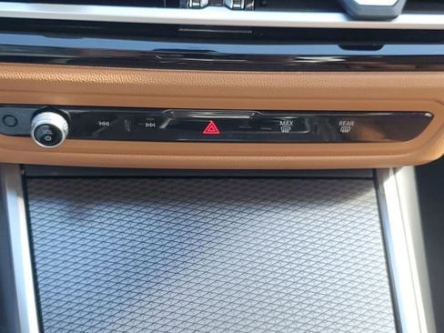 Used 2023 BMW M340i xDrive image 24