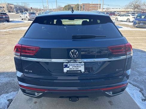 Certified 2023 Volkswagen Atlas Cross Sport SE image 8