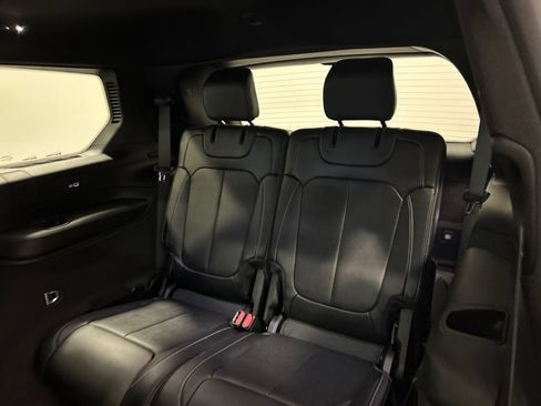 Used 2023 Jeep Grand Cherokee L Overland w/ Advanced Protech Group III AWD/4WD image 34