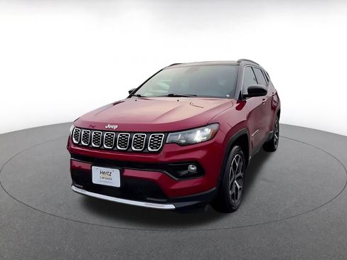 Used 2025 Jeep Compass Limited image 7