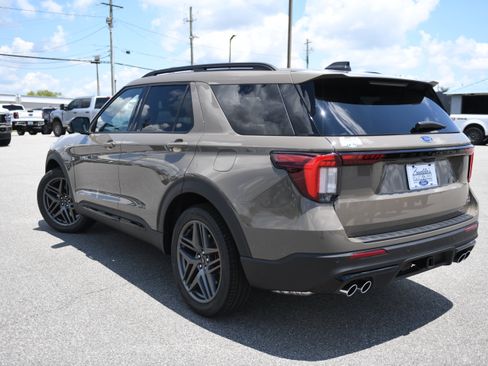 New 2026 Ford Explorer ST w/ Sun And Sound Package RWD image 7