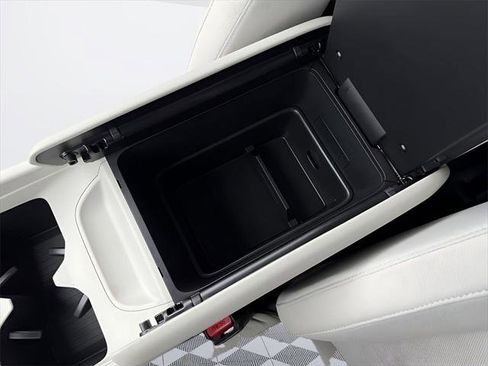 New 2026 Hyundai Santa Fe SE image 25