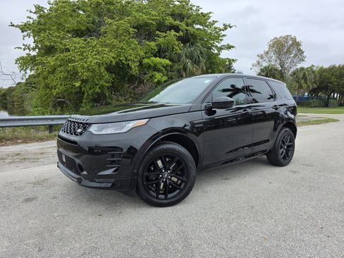 New 2026 Land Rover Discovery Sport Landmark image 1