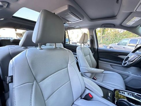 Used 2021 Honda Pilot Elite image 46