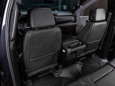 Used 2025 GMC Sierra 2500 AT4 w/ AT4 Premium Plus Package AWD/4WD image 34
