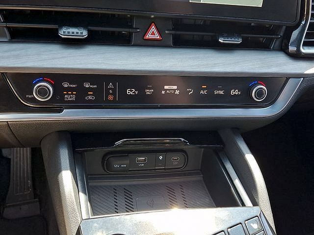 Used 2024 Kia Sportage X-Line AWD/4WD image 16