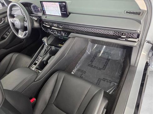 Used 2025 Honda Accord Touring image 23