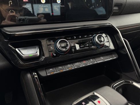 Used 2023 GMC Sierra 1500 AT4 w/ AT4 Preferred Package image 20