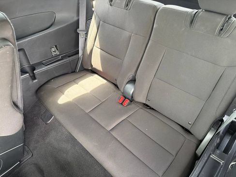 Used 2020 Ford Explorer XLT w/ Comfort Package AWD/4WD image 14