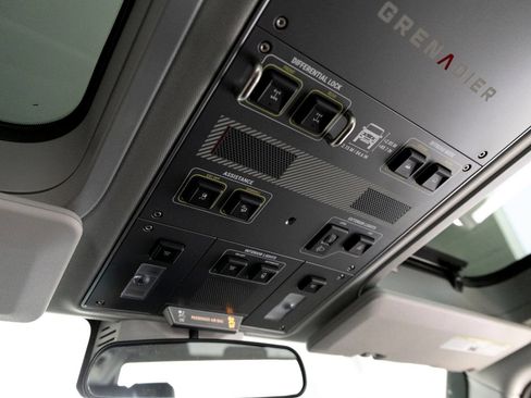 Used 2025 INEOS Grenadier Quartermaster AWD/4WD image 15