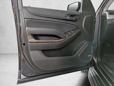 Used 2018 Chevrolet Tahoe LT image 13