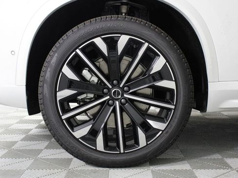 New 2026 Volvo XC90 B5 Plus w/ Protection Package image 13