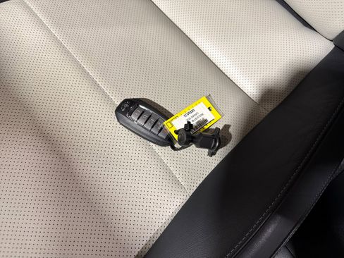 Certified 2025 INFINITI QX55 Essential image 29