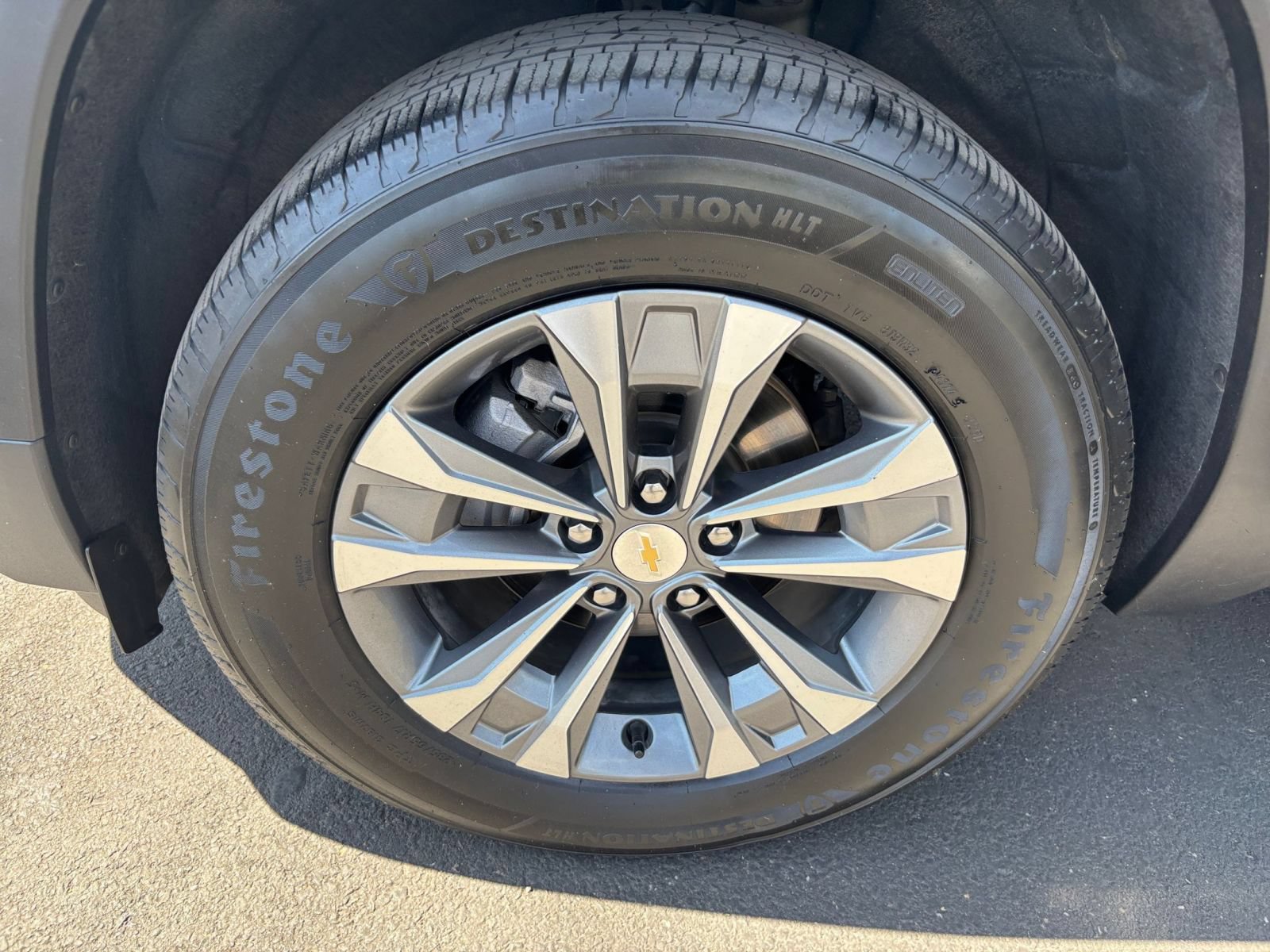 Used 2025 Chevrolet Equinox LT FWD image 30